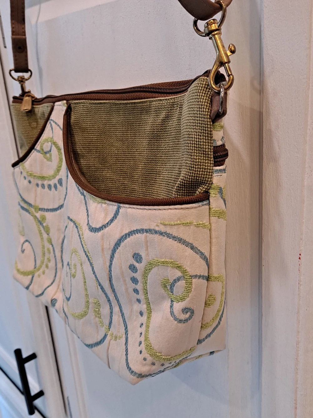 DANNY K. Cream Canvas Crossbody Green & Blue Embroidered Abstract Swirl Accents